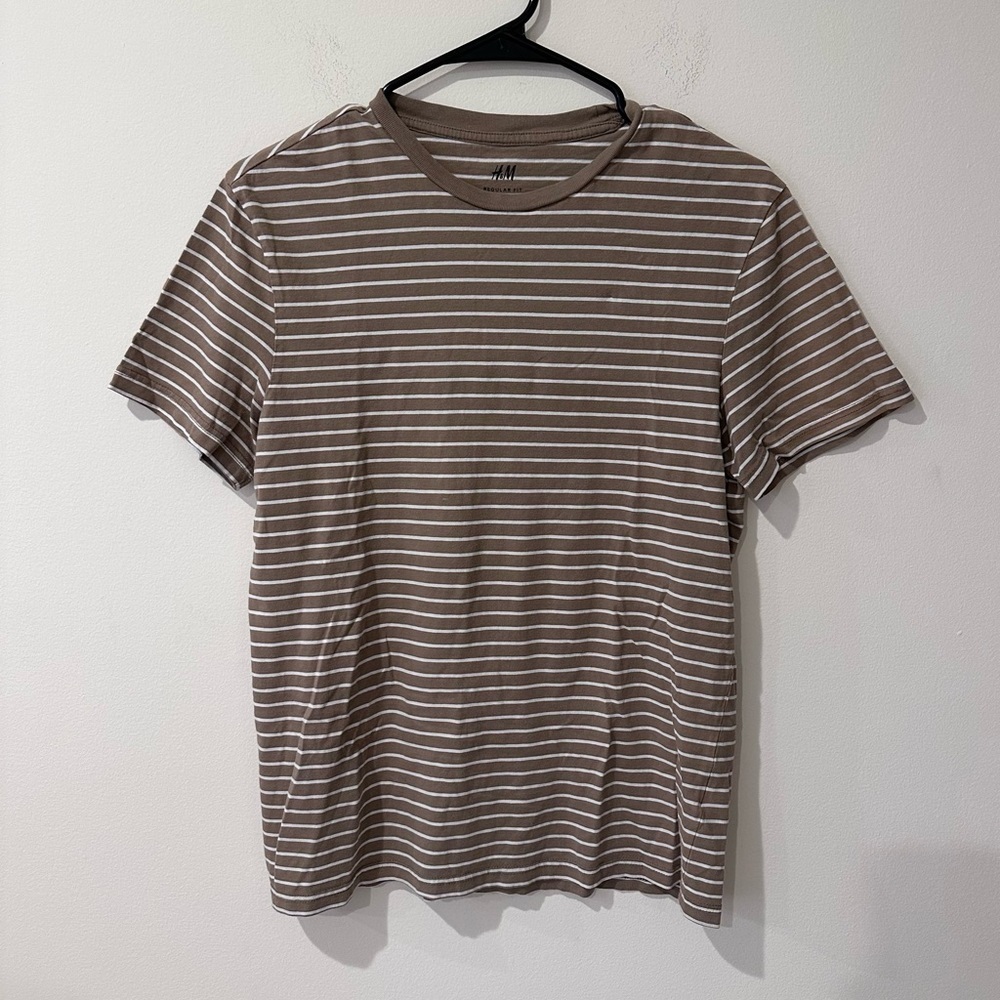 H&M mens tan white regular fit short sleeve t-shirt size small